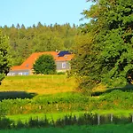 Le Clos Des Brumes Bed and Breakfast 4*