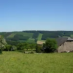 Le Clos Des Brumes Bed and Breakfast Stoumont